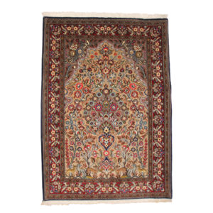 Tappeto Iraniano Qum Kurk 155x110 cm qualità finissima con trama in cotone e vello in lana kurk. Disegno tipo floreale e faunistico.