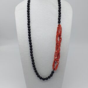Collana Lunga Onice e Corallo Tessito
