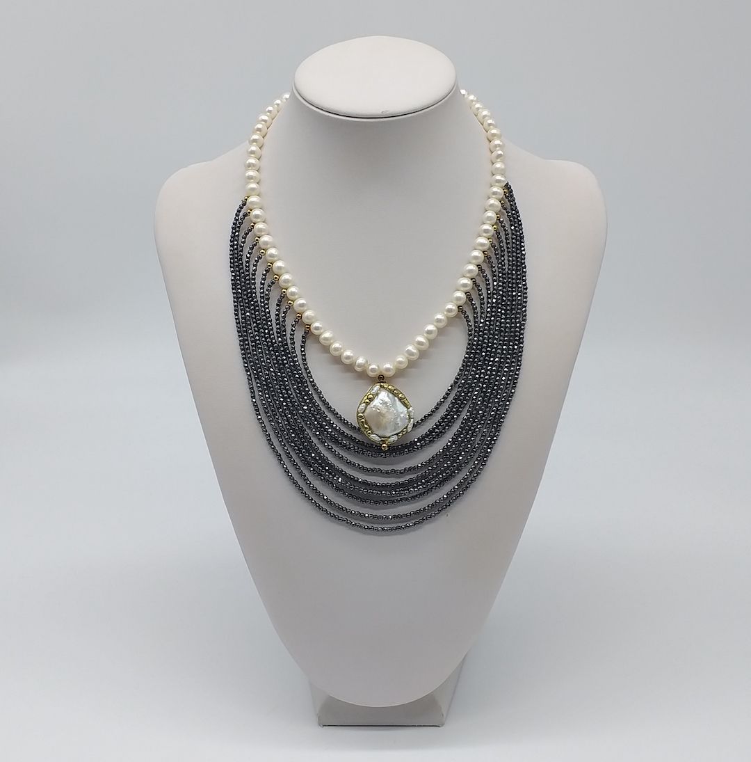399) 136 185 (2) Collana Perle Ematite
